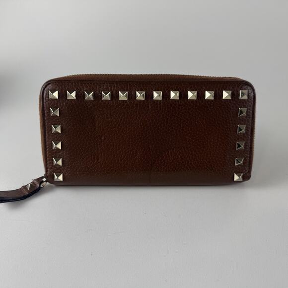 Valentino Garavani Wallet Womens Brown Leather Studded Zip Around Wristlet Italy - Picture 4 of 16